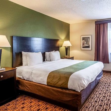Coratel Plus Suites Wichita West Airport エクステリア 写真