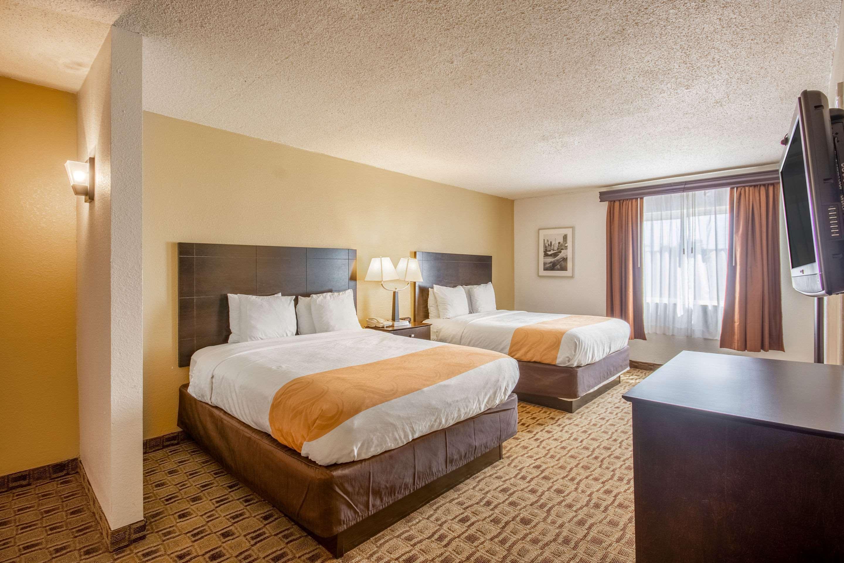 Coratel Plus Suites Wichita West Airport エクステリア 写真