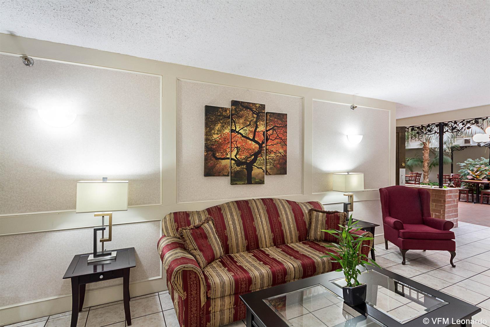 Coratel Plus Suites Wichita West Airport エクステリア 写真